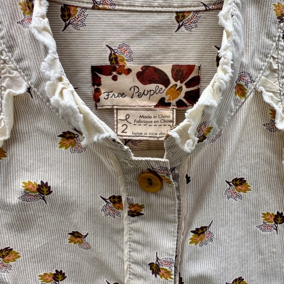 Free People Tiny Floral Bouquets Puff Sleeve Button Down Shirt - Picture 4 of 10